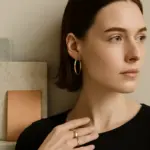Design minimalista nei gioielli: come i materiali influenzano lo stile essenziale